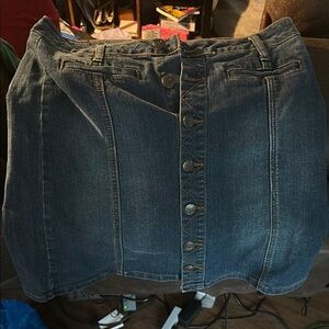 Stylish Denim Button-Front Skirt